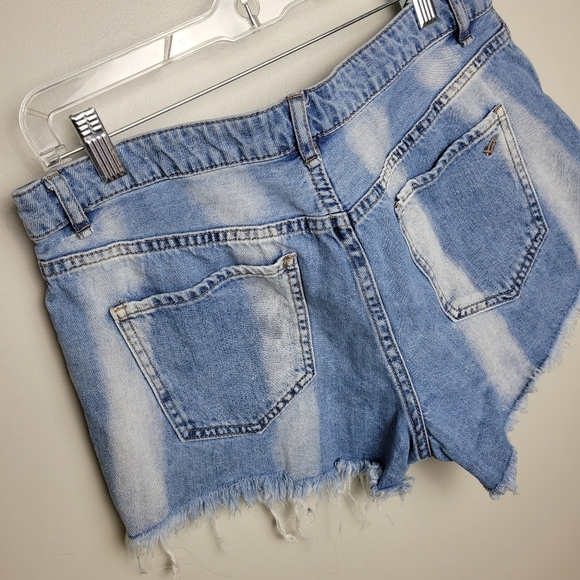 William Rast Perfect Shorts Cut Off Jean Short 30 - Picture 9 of 11